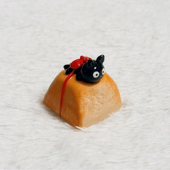 Peachfetti Jiji Bread Studio Ghibli Kiki's Delivery Service Artisan Keycap